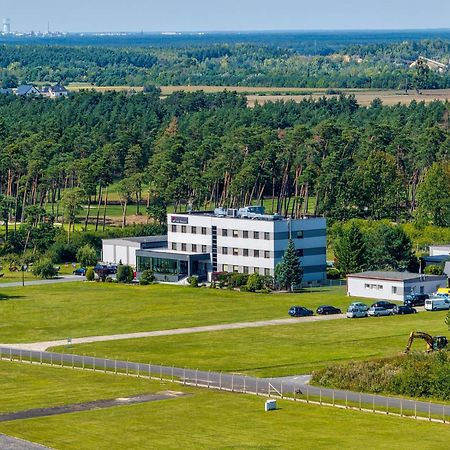 Hotel Aviator Kamien Slaski المظهر الخارجي الصورة